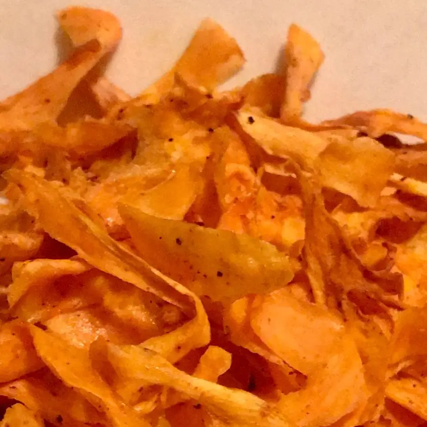 healthy-air-fryer-sweet-potato-chips-crispy-homemade-fries